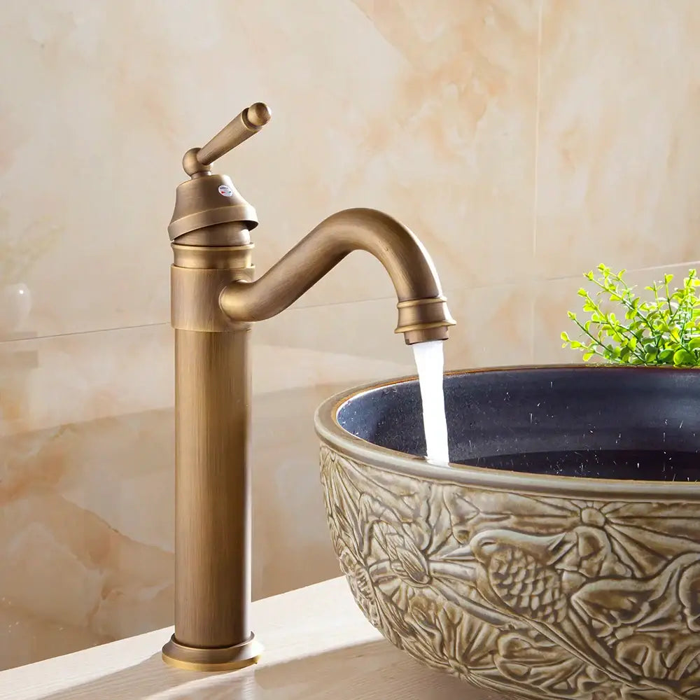 خلاط حوض الحمام النحاسي بلمسة نهائية عتيقة من DecorBites™ للحمام والمغاسل