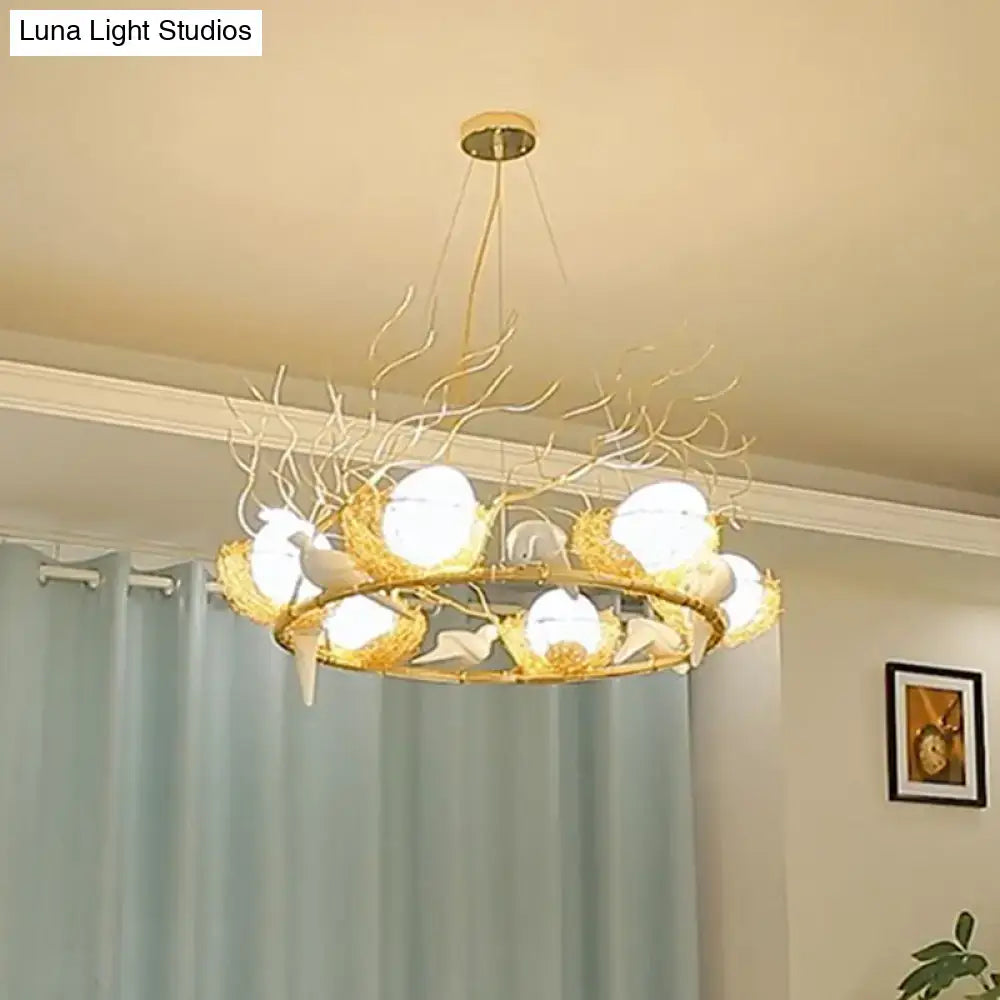 DecorBites™ ثريا جزرية فنية من 3 لمبات باللون البيج بتصميم عش وبيض مع غطاء زجاجي كريمي