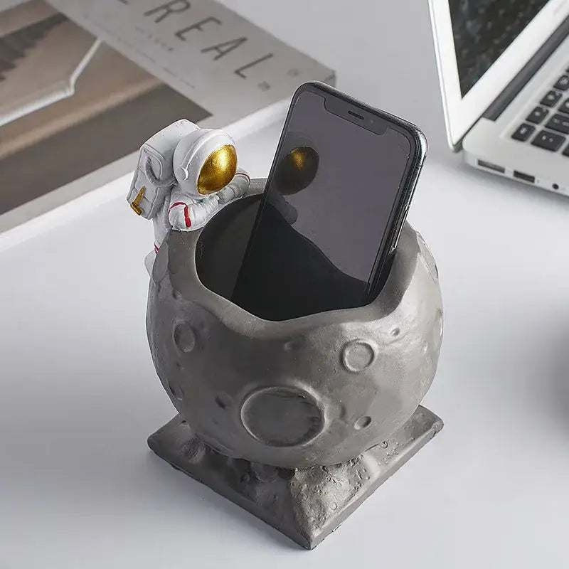 DecorBites™ Astronaut Cosmonaut Pen Holder Figurines for Home Office Desk Decoration
