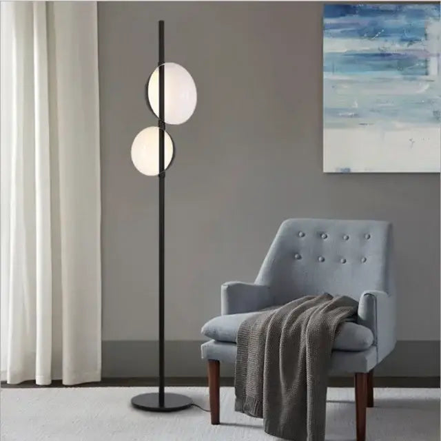 مصباح أرضي LED DecorBites™ أسود وذهبي مع عاكس ضوئي مزدوج إضاءة قائمة