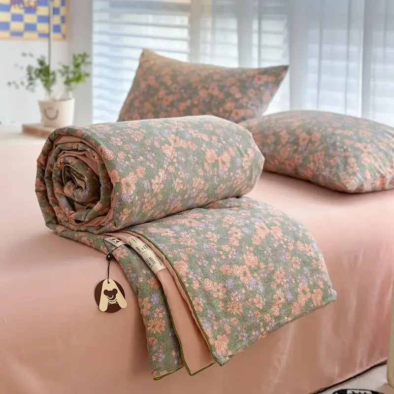 Decorbites cartoon summer cream teddy bear blanket bedroom cotton bedding