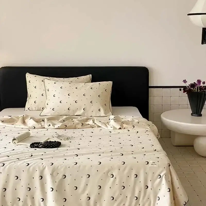 DecorBites™ Cherry Lyocell Fiber Cooling Blanket for Child Adults