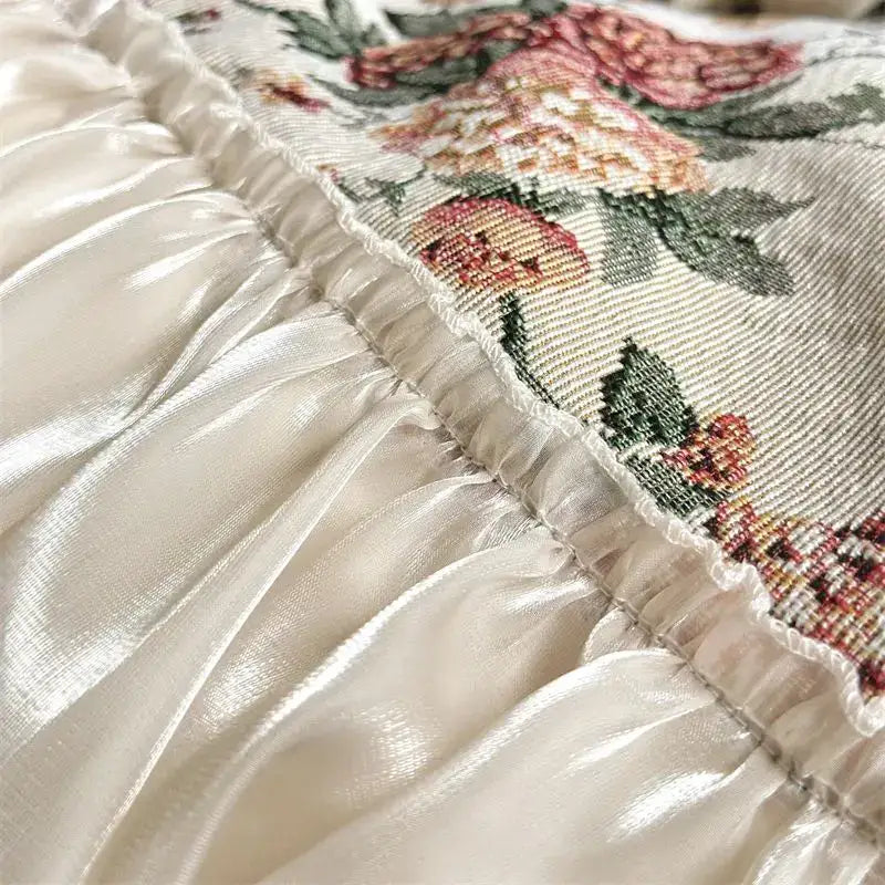 DecorBites™ Chic Flowers Jacquard Cotton Bedding Set with Ruffles