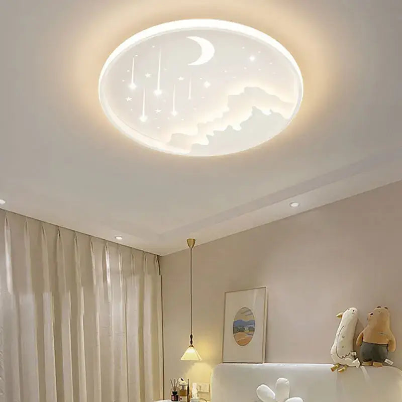 ثريا حلقة DecorBites™ لغرفة الأطفال بتصميم سماء مرصعة بالنجوم باللون الأزرق والأبيض والذهبي
