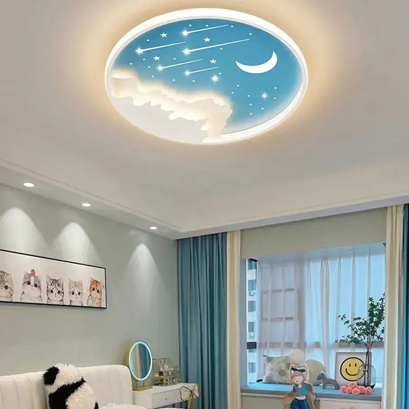 ثريا حلقة DecorBites™ لغرفة الأطفال بتصميم سماء مرصعة بالنجوم باللون الأزرق والأبيض والذهبي