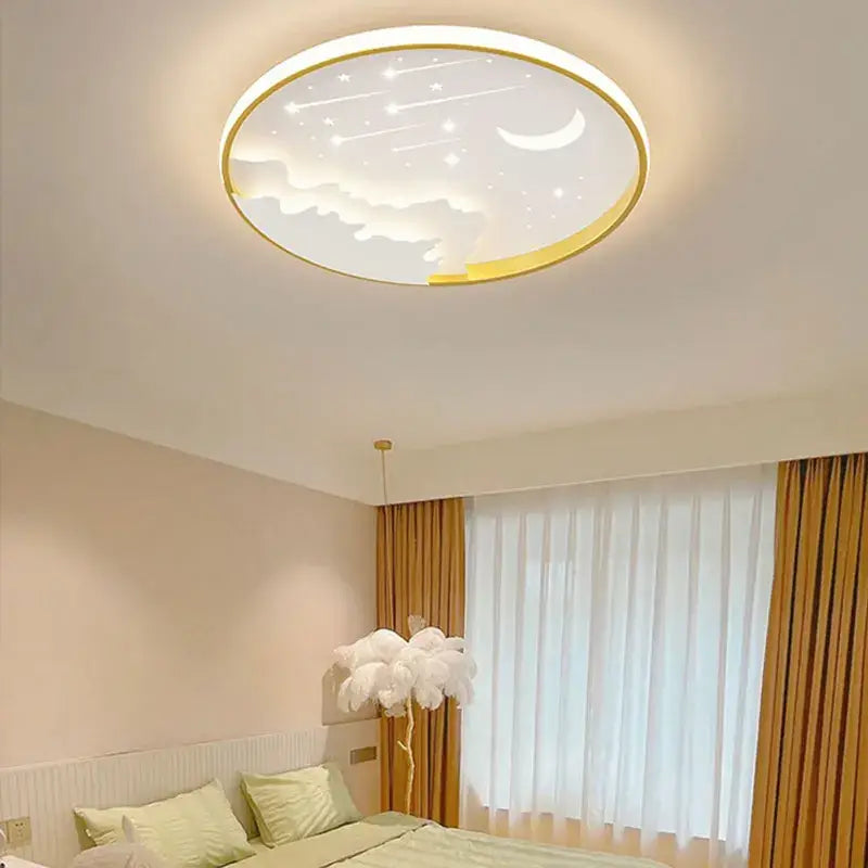 ثريا حلقة DecorBites™ لغرفة الأطفال بتصميم سماء مرصعة بالنجوم باللون الأزرق والأبيض والذهبي