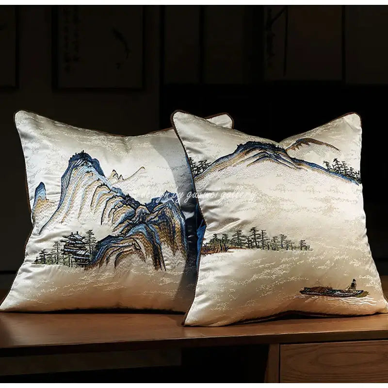 غطاء وسادة للظهر مطرز بمنظر طبيعي صيني قديم بتصميم صيني من DecorBites™