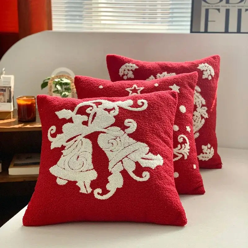 طقم غطاء وسادة بتطريز كرتوني لعيد الميلاد من DecorBites™، وسائد زينة احتفالية