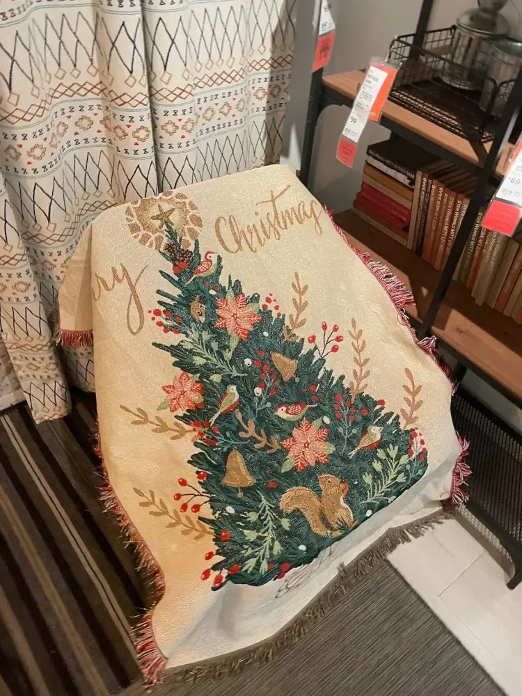 DecorBites™ Christmas Throw Blanket - Festive Living Room Decor & Sofa Towel