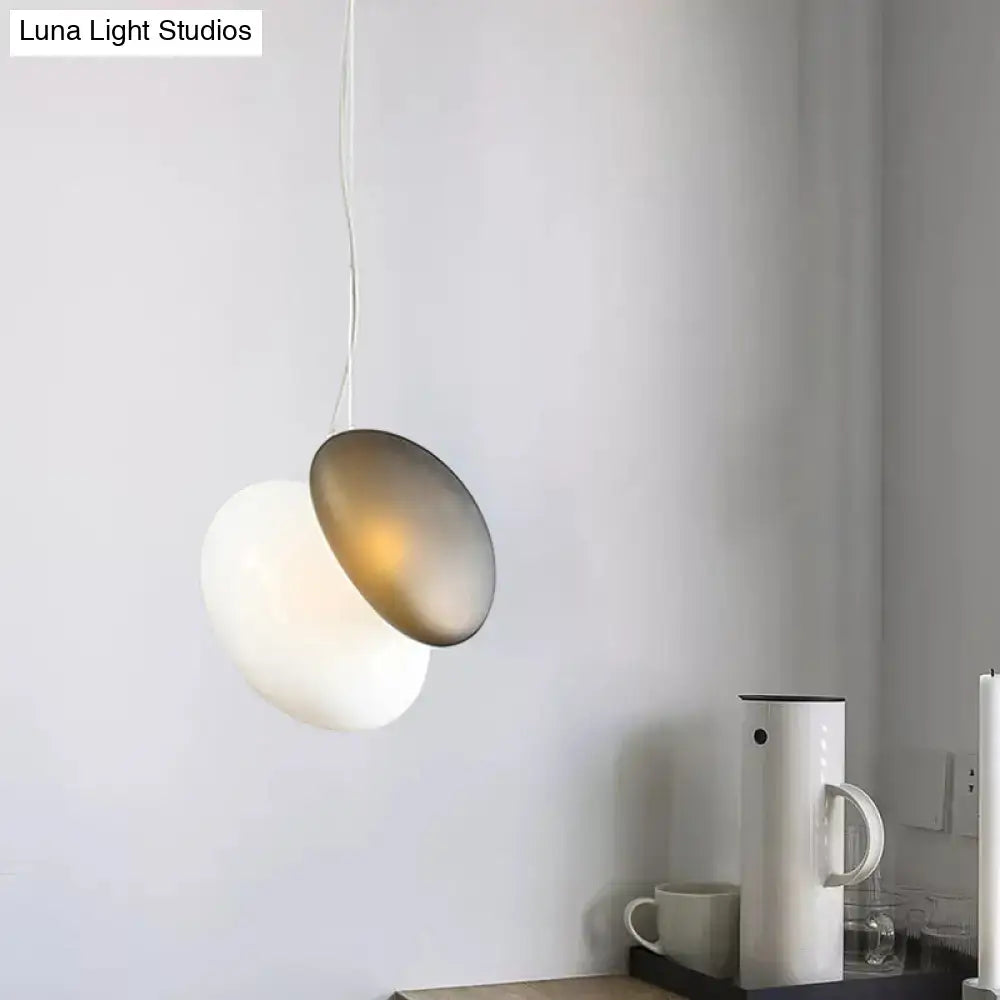 DecorBites™ ثريا معلقة زجاجية بيضاء عصرية لسقف غرفة الطعام