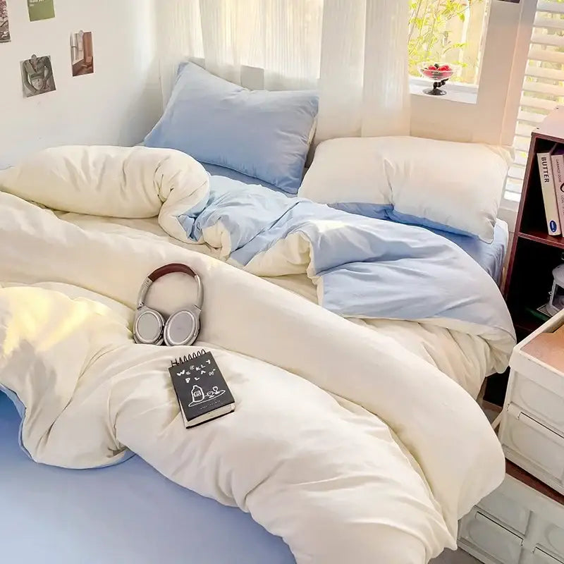 Decorbites cotton bedding set with cream and light blue two-tone cotton duvet cover in soft plush fabric