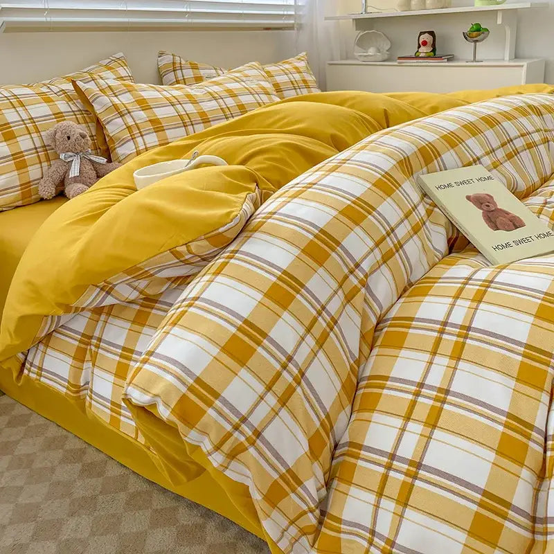 DecorBites™ Cozy Nordic Plaid Bedding Set - Queen/King Size