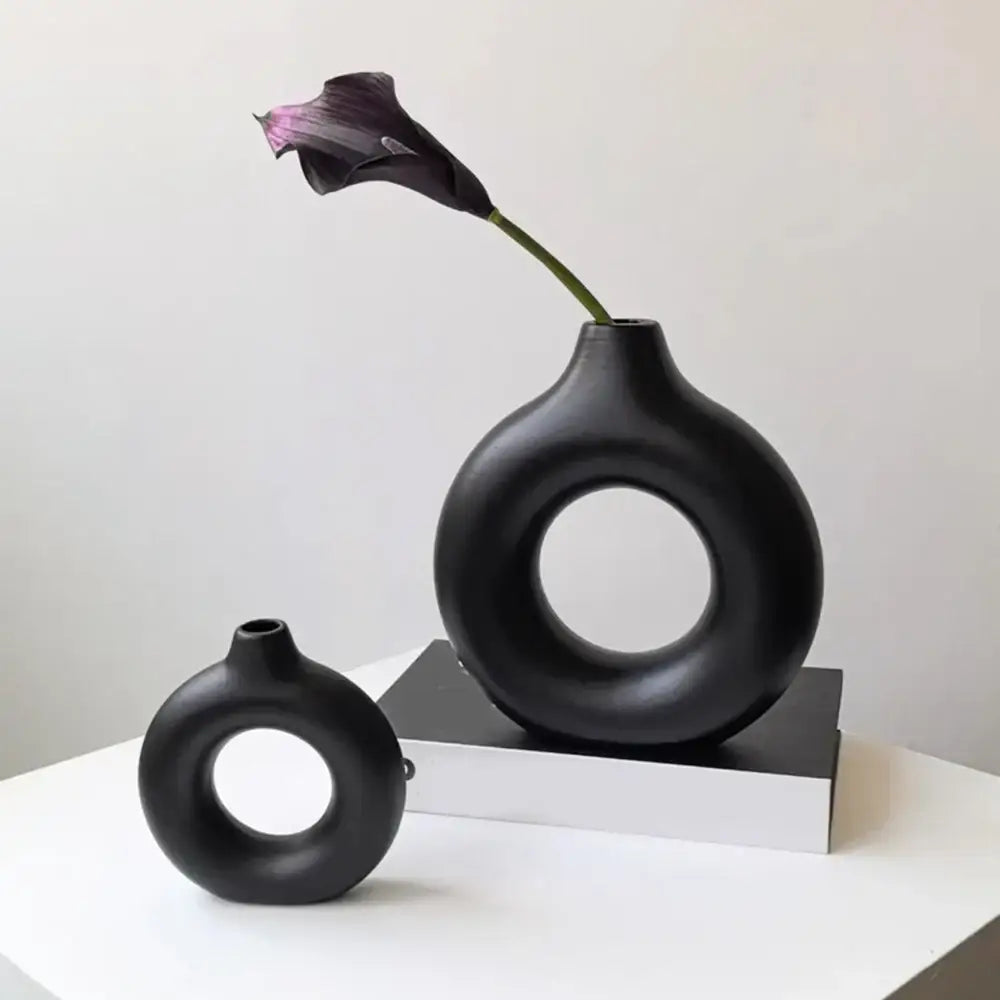 DecorBites™ Donut Shape Flower Vase - White Minimalist