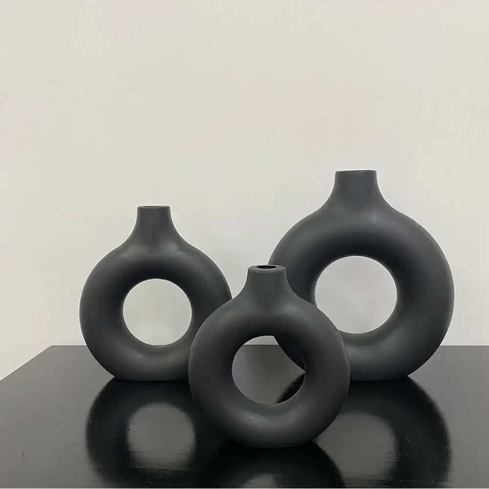 DecorBites™ Donut Shape Flower Vase - White Minimalist