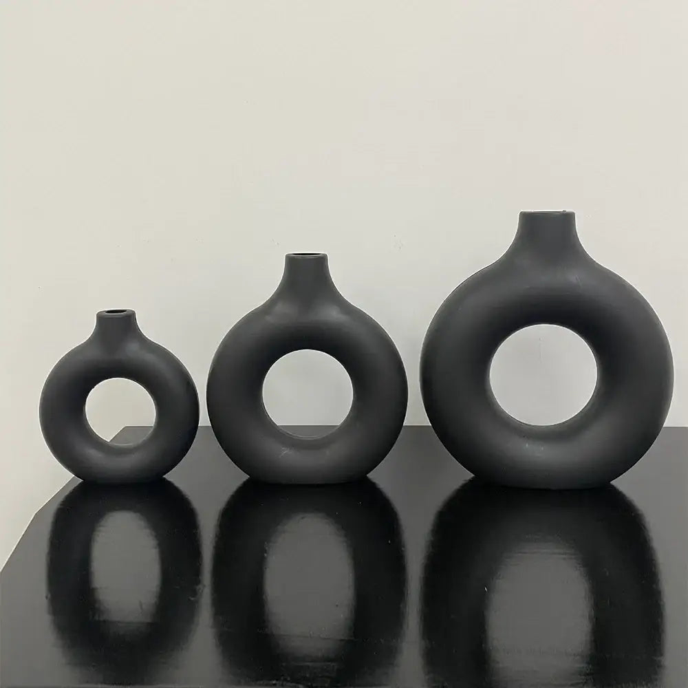 DecorBites™ Donut Shape Flower Vase - White Minimalist