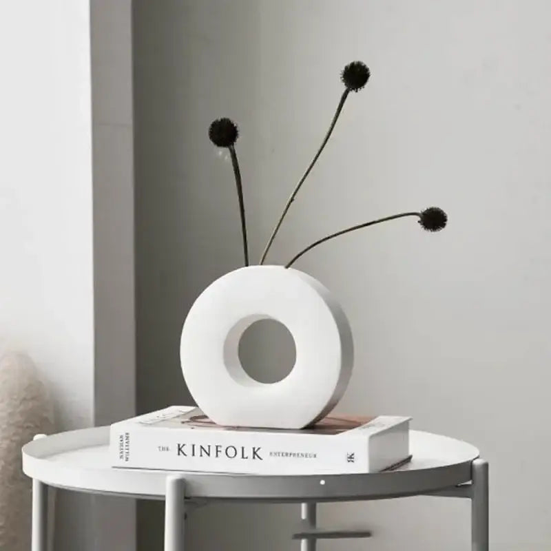 DecorBites™ Elegant Nordic Matte Flower Vase Décor