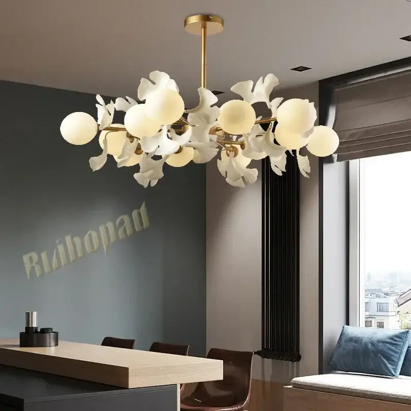 ثريا سقف ليد DecorBites™ Ginkgo Leaf لغرفة النوم والمعيشة والطعام