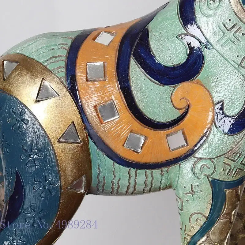 DecorBites™ Giraffe Mother and Child Painted Sculpture - Modern Home Decoration Golden Ornament