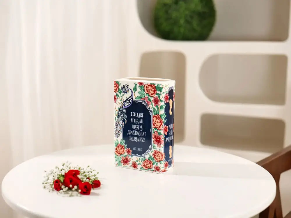 مزهرية سيراميك مزخرفة بالزهور مرسومة يدويًا من DecorBites™ - ديكور منزلي