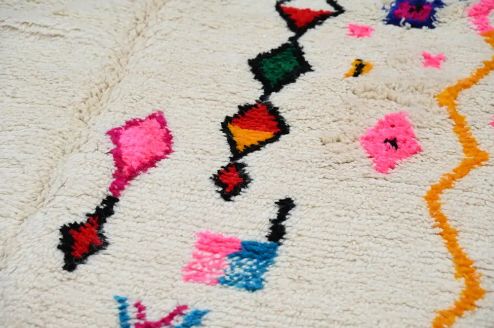 DecorBites™ Handmade Moroccan Azilal Rug 250x145 cm.