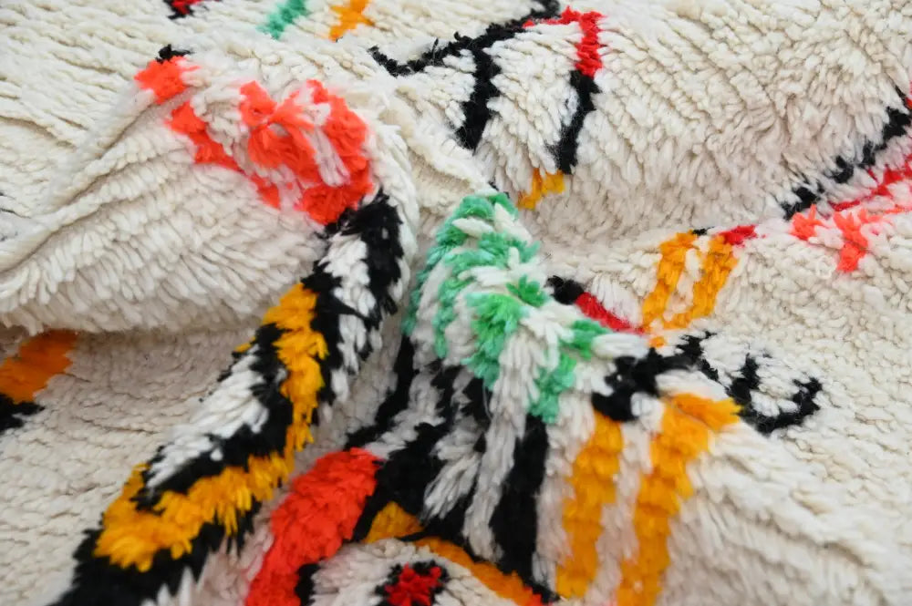 DecorBites™ Handmade Moroccan Azilal Rug - 250x154cm