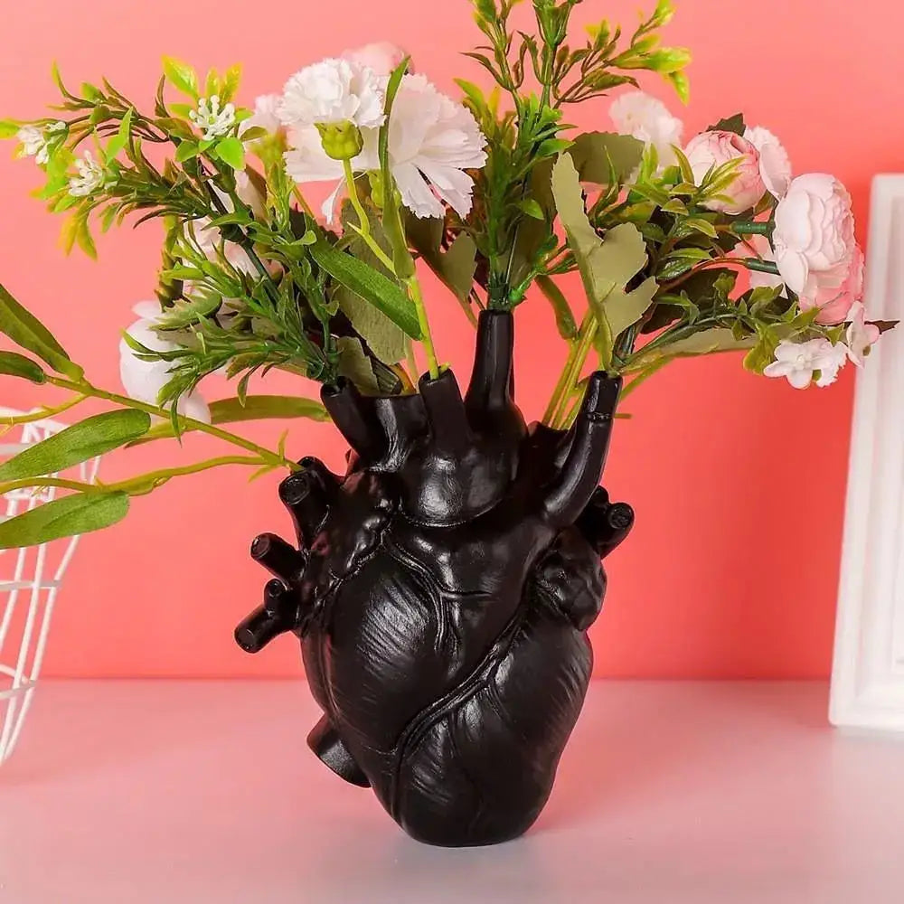 DecorBites™ Heart Shape Resin Vase - 4 Colors