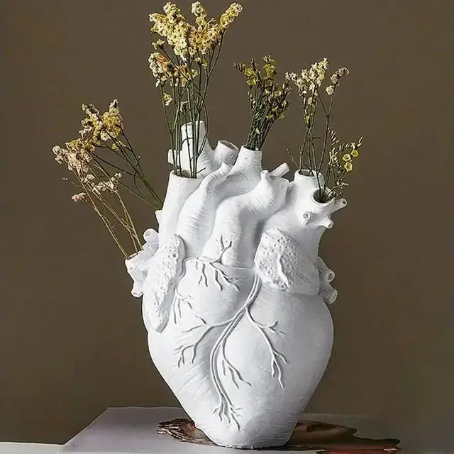 DecorBites™ Heart Shape Resin Vase - 4 Colors