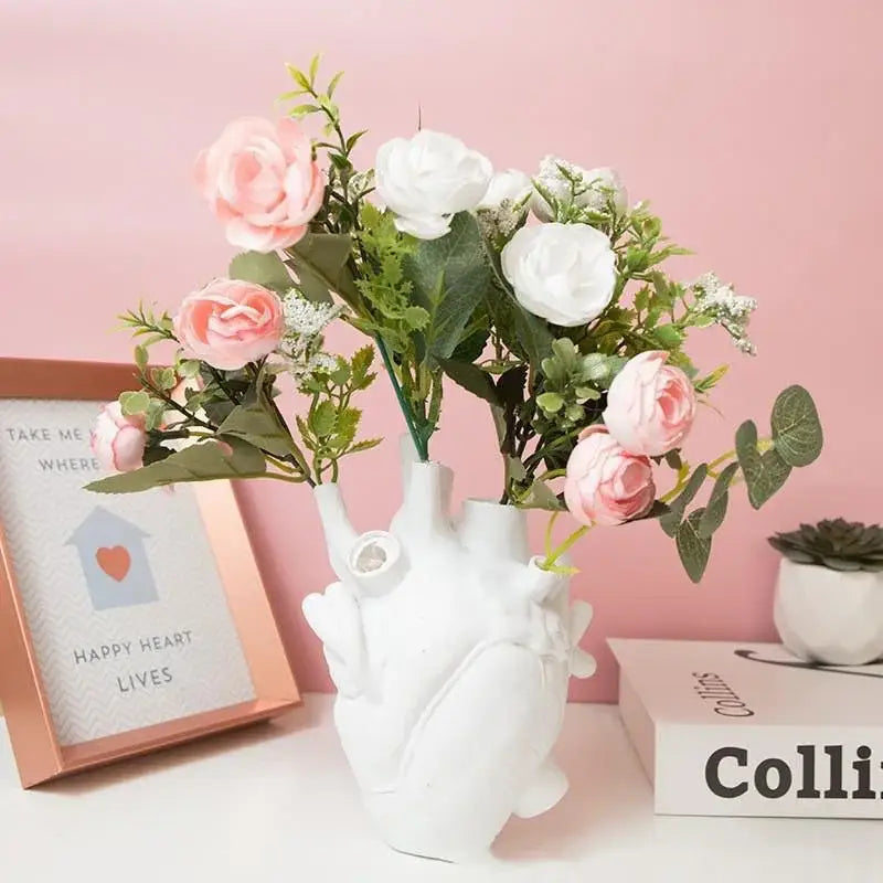 DecorBites™ Heart Shape Resin Vase - 4 Colors