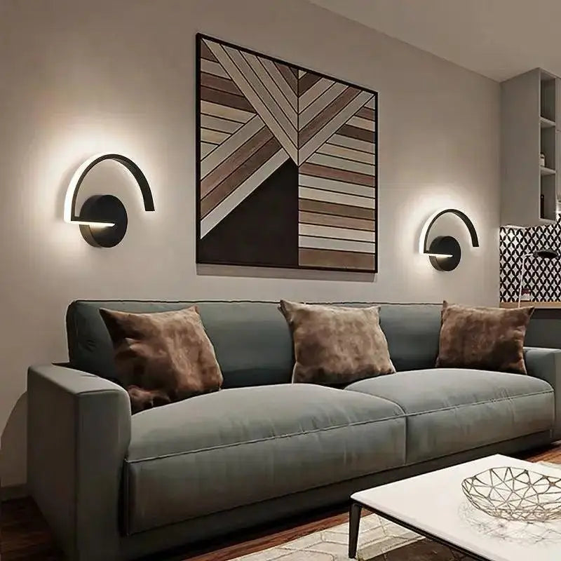 DecorBites™ Ingegerd Modern Wall Sconce