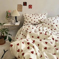 طقم لحاف سرير بتصميم قلب على الطراز الكوري من DecorBites™ - مقاسات من سرير مفرد إلى سرير كوين
