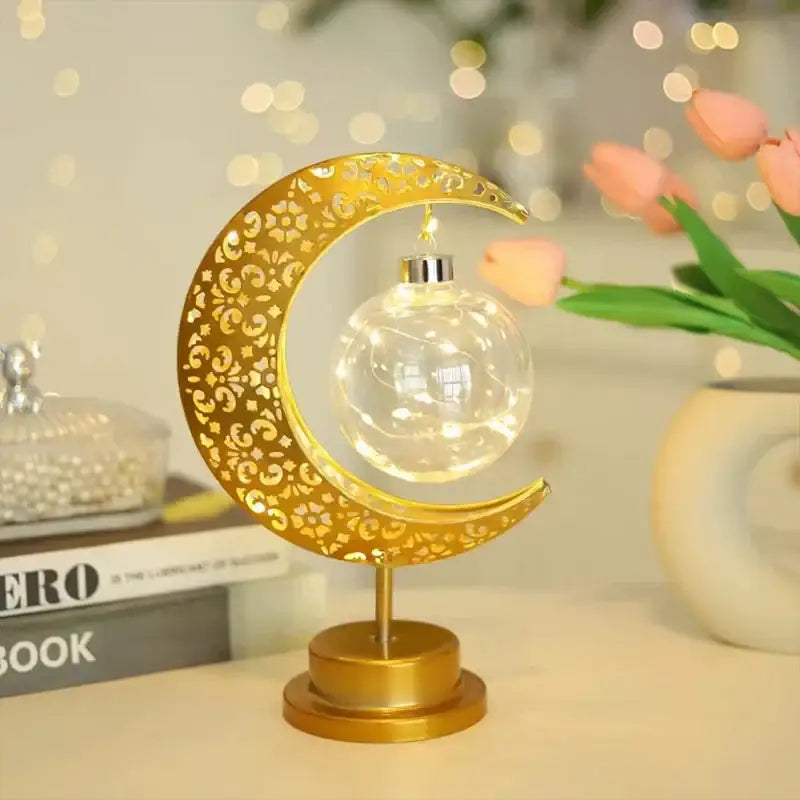مصباح طاولة ليد على شكل هلال ونجوم رمضان من ديكور بايتس™ لتزيين العيد