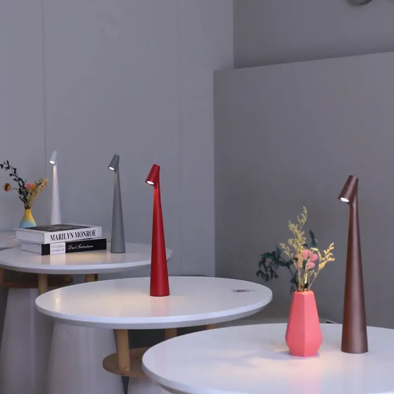 مصباح مكتب LED قابل لإعادة الشحن من DecorBites™ مصباح غرفة معيشة إبداعي للدراسة يعتم باللمس العلوي مصباح طاولة لتزيين سطح المكتب لإضفاء جو خاص