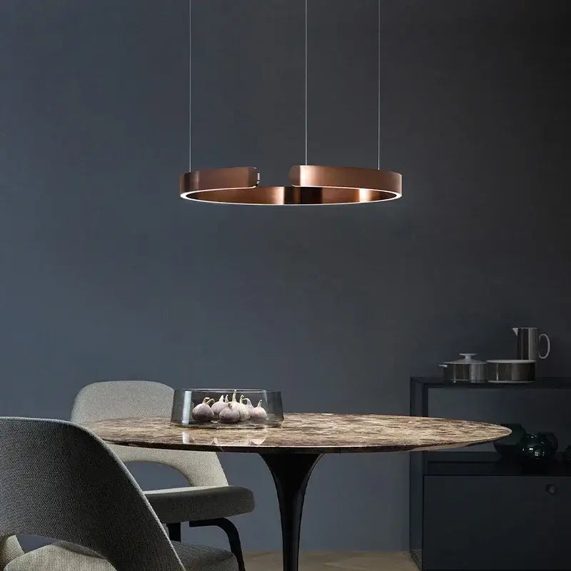 ثريا حلقة LED من DecorBites™: إضاءة حديثة لطاولة غرفة الطعام وديكور منزلي
