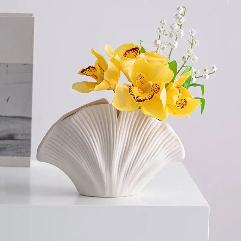 DecorBites™ Lotus Leaf Ceramic Vase for Floral Arrangement and Room Decoration