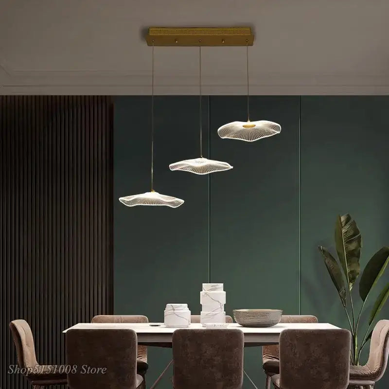 DecorBites™ ثريا ورق اللوتس: مصباح LED معلق عصري فاخر من الأكريليك للفيلا والفندق وغرفة المعيشة
