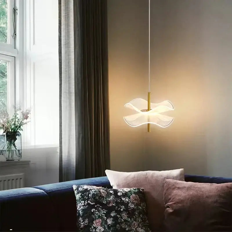 مصابيح متدلية بتصميم ورقة اللوتس من ديكور بايتس™: ثريا إضاءة LED فنية للمطاعم وغرف النوم