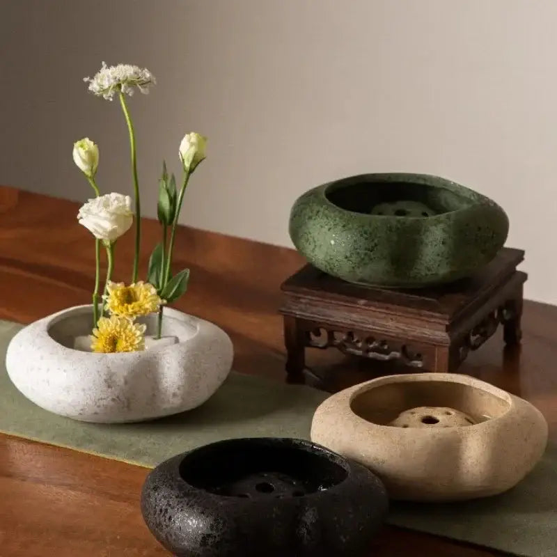 DecorBites™ Lotus Seedpod Ceramic Vase Set