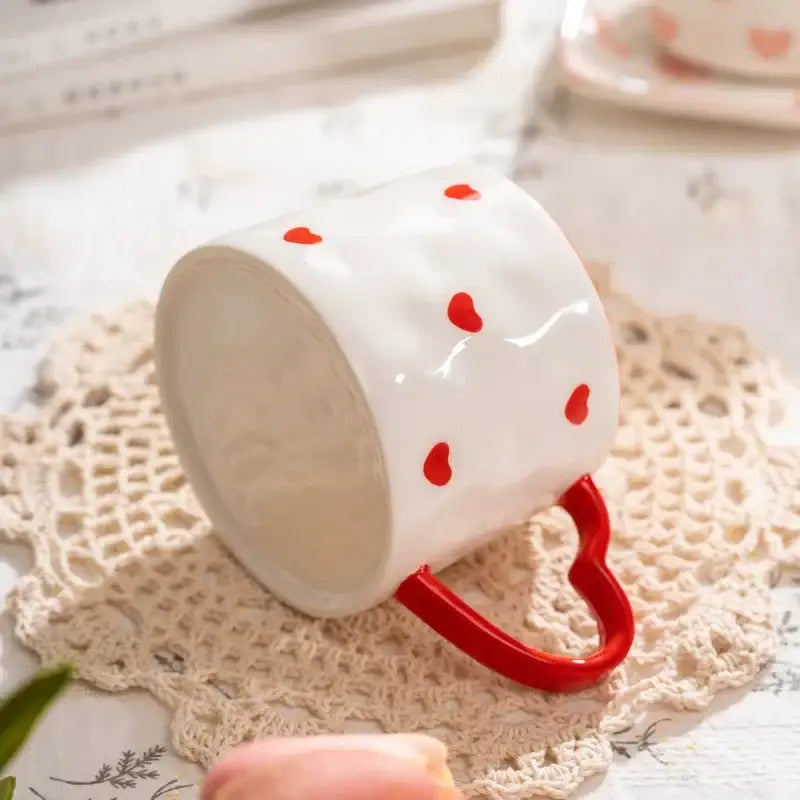 DecorBites™ كوب قهوة خزفي مرسوم يدويًا على شكل قلب، كوب شاي لطيف للمنزل والمكتب