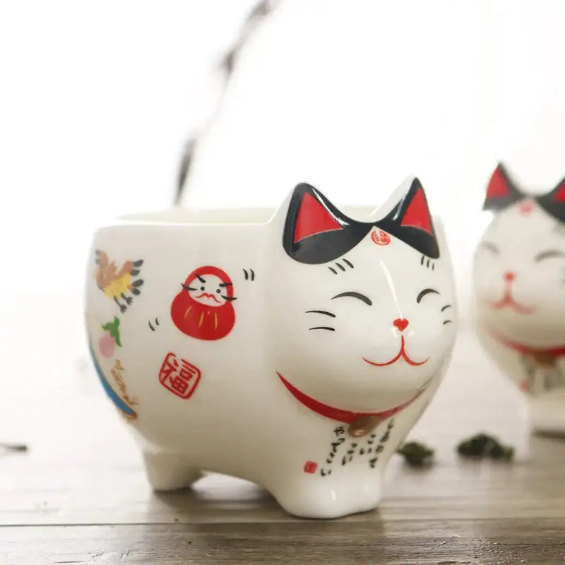 Service à thé en porcelaine Chat porte-bonheur DecorBites™ : théière Maneki Neko, infuseur, tasse à thé Chat Plutus