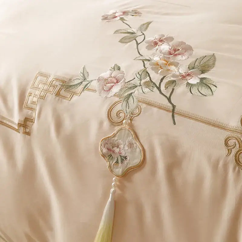 DecorBites™ Luxe Flowers Embroidery 1000TC Egyptian Cotton Bedding Set with 2 Pillowcases