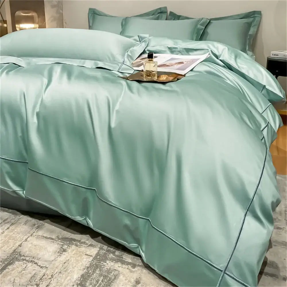 Decorbites™ luxurious egyptian cotton duvet cover set in mint green satin with dark teal piping accents