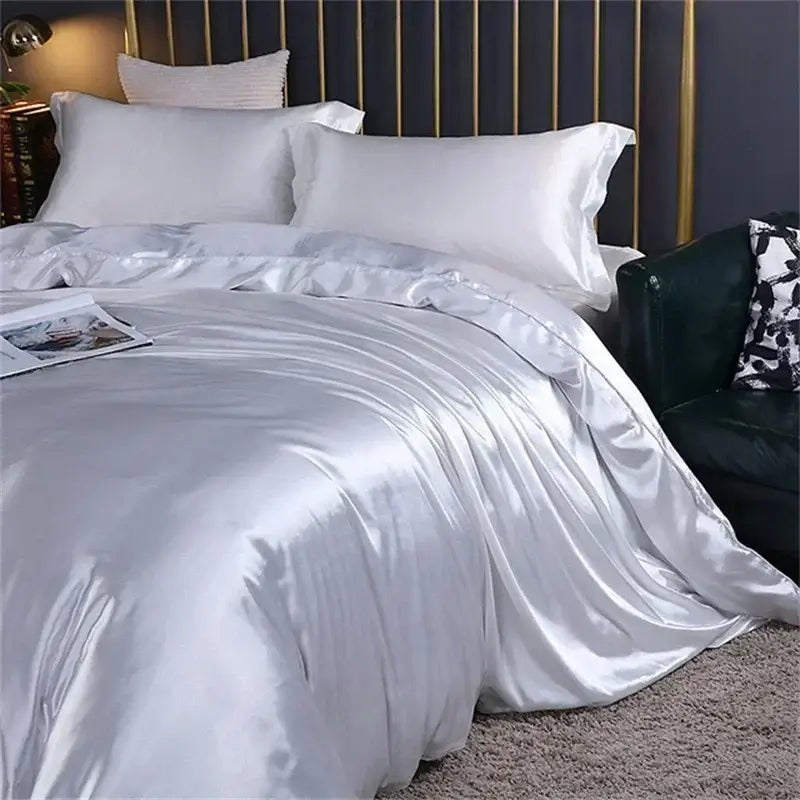 DecorBites™ Luxurious Mulberry Silk Bedding Set - Queen/King Size