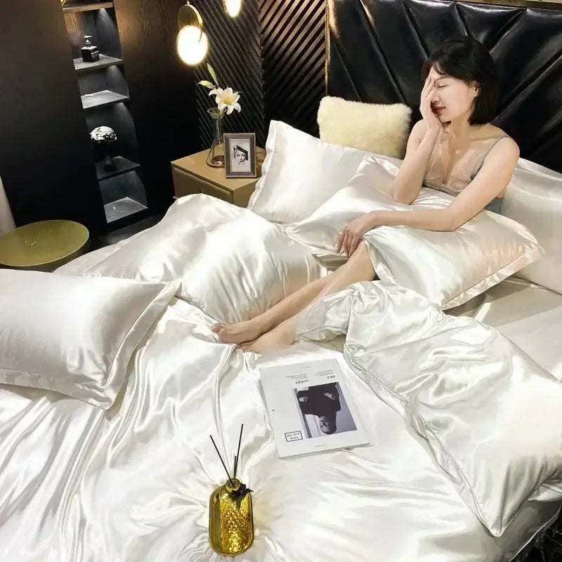 Decorbites™ luxurious mulberry silk white bedding set with satin finish including duvet cover and matching pillows