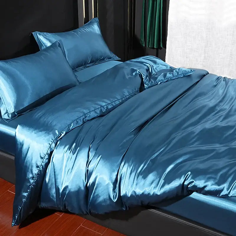 Decorbites luxurious teal satin bedding set with matching duvet cover and pillows for king queen or twin beds