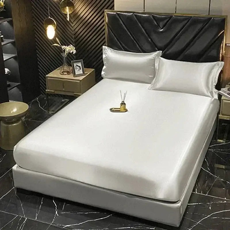 DecorBites™ Luxurious Silk Queen Size Bedding Set