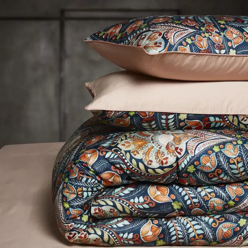 DecorBites™ Luxury Egyptian Cotton Bedding Set: Flamingo Leaf