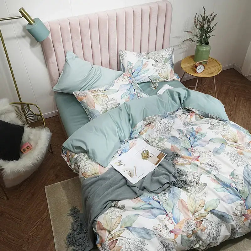 DecorBites™ Luxury Egyptian Cotton Bedding Set - Flamingo Leaf Theme