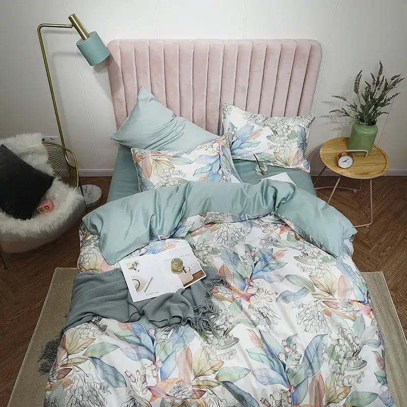 DecorBites™ Luxury Egyptian Cotton Bedding Set with Flamingo Leaf Pattern