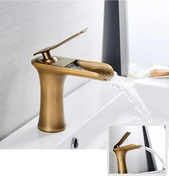 DecorBites™ Mai - Single Handle Gold Bathroom Faucet