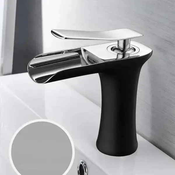DecorBites™ Mai - Single Handle Gold Bathroom Faucet